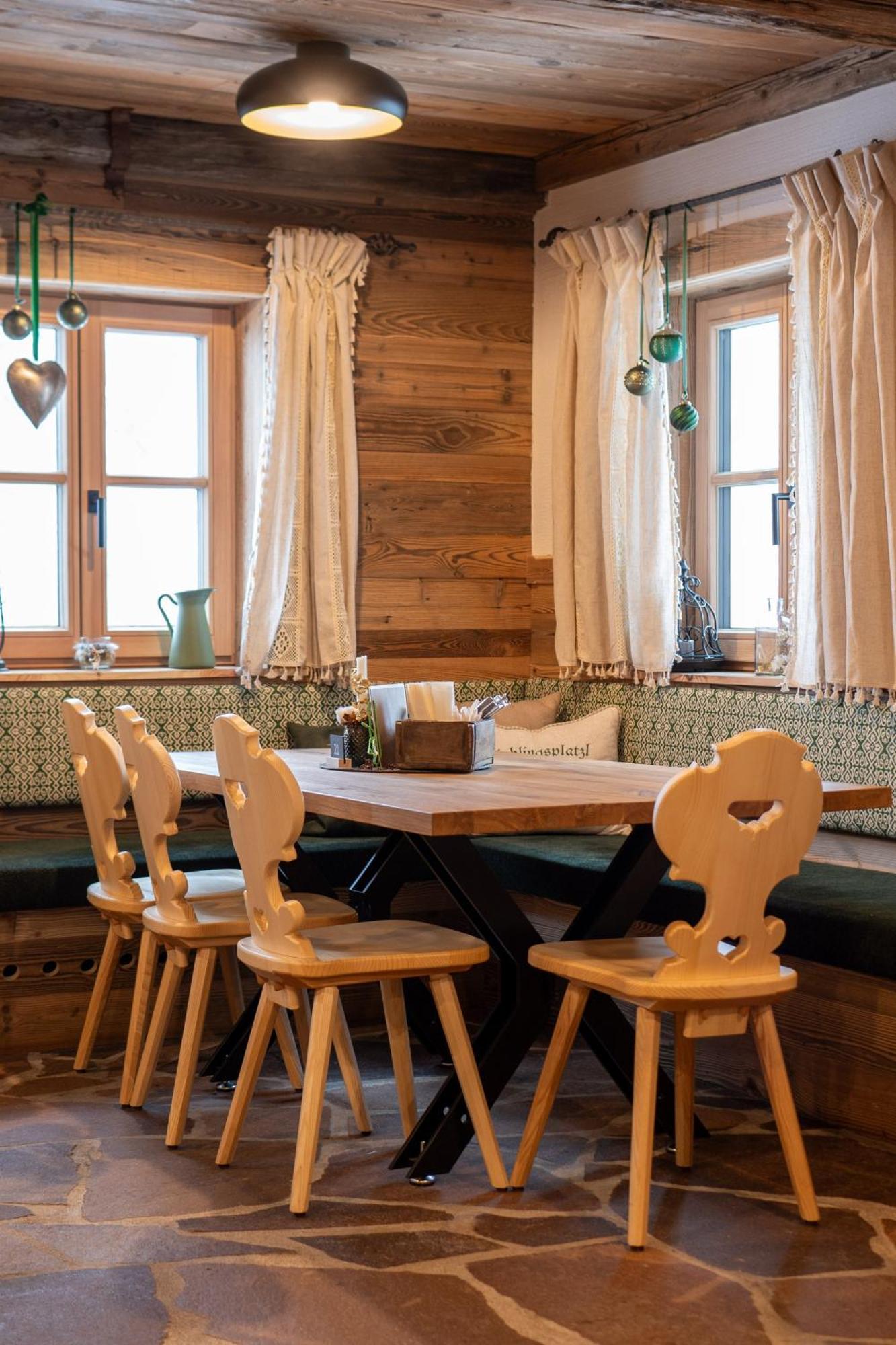 Peer Alm Hotell Navis Eksteriør bilde